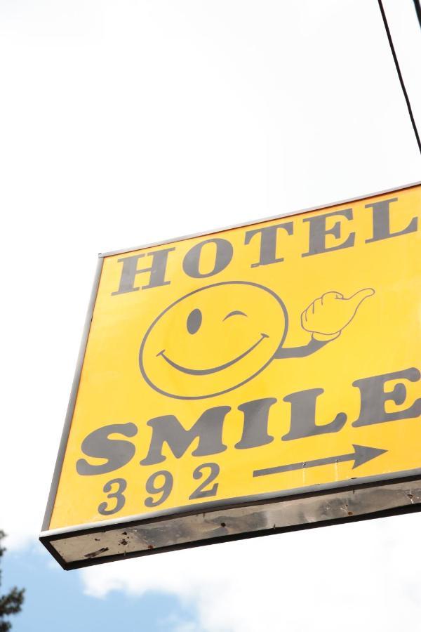 Hotel Smile 코불레티 외부 사진