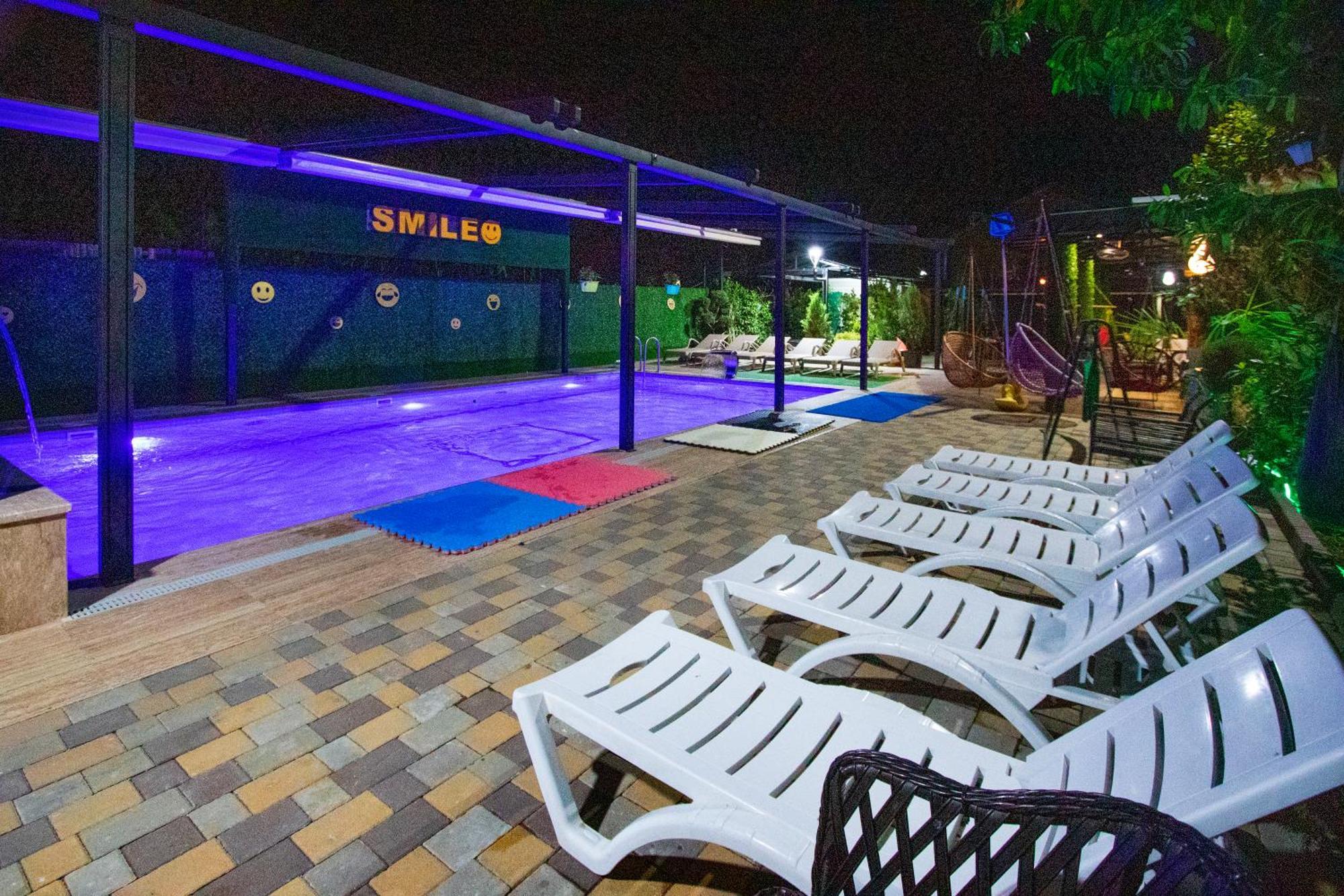 Hotel Smile 코불레티 외부 사진