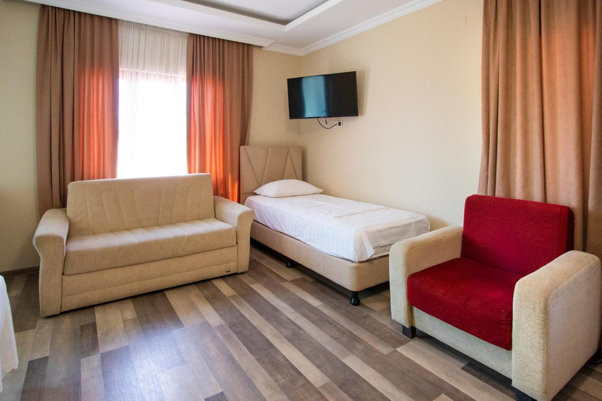 Hotel Smile 코불레티 외부 사진